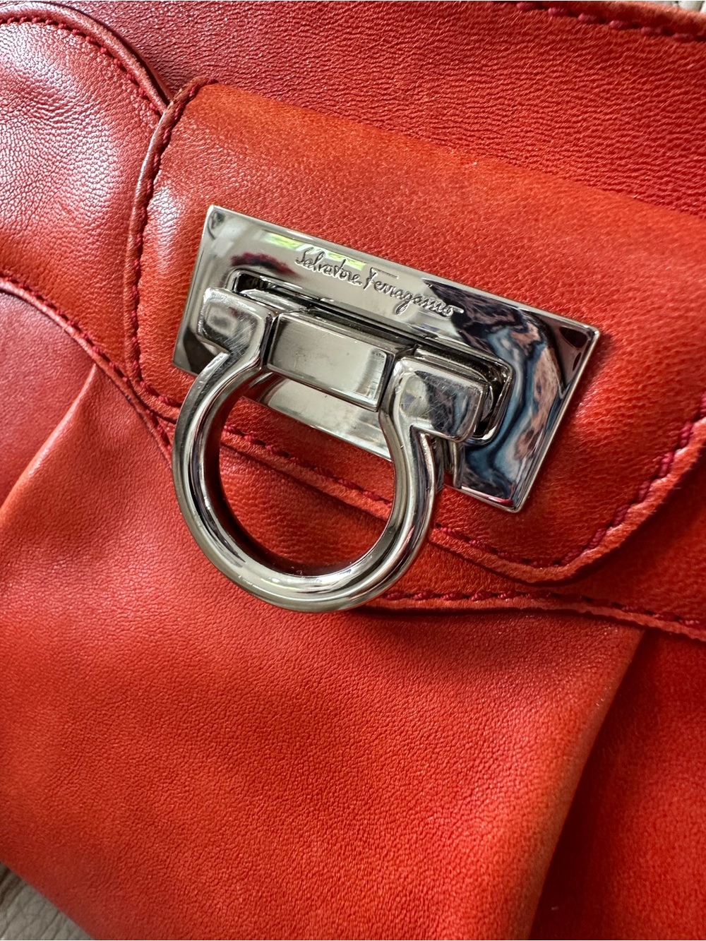 Salvatore Ferragamo Gancini satchel - Picture 4 of 12